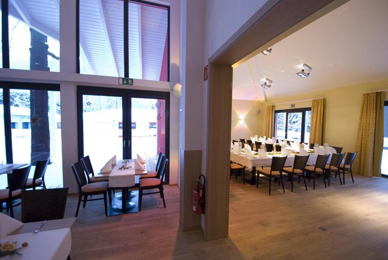 Restaurant Waldmeisterei เกรา ภายนอก รูปภาพ