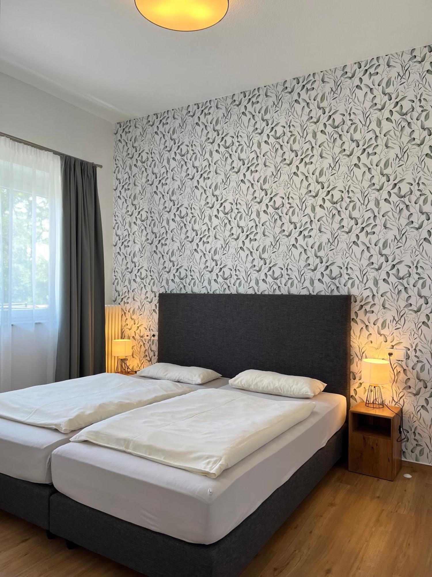 Restaurant Waldmeisterei เกรา ภายนอก รูปภาพ